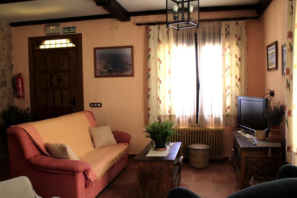 Casa Rural Santa Elena Villafranca de los Caballeros Εξωτερικό φωτογραφία